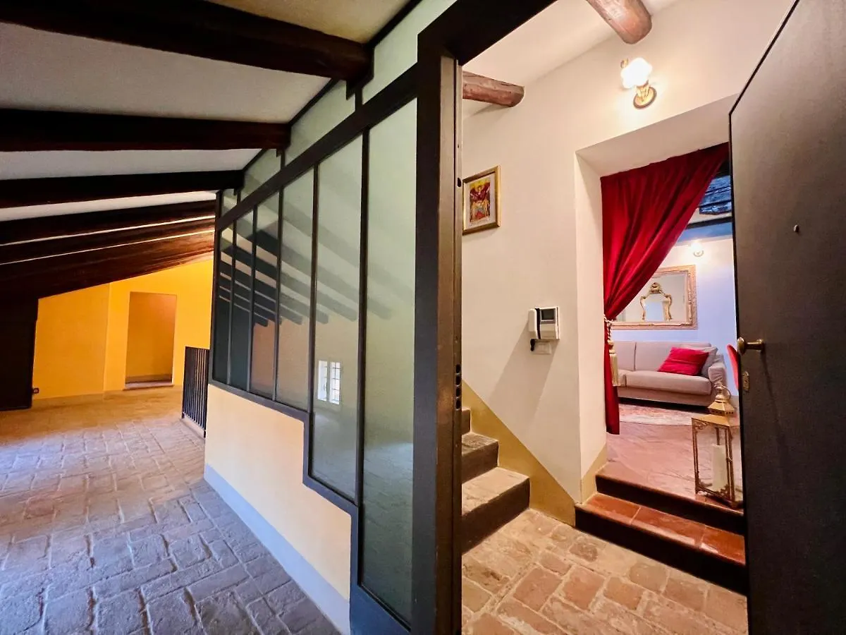 Tower Of Lovers - Ancient Altana Appartement Bologna