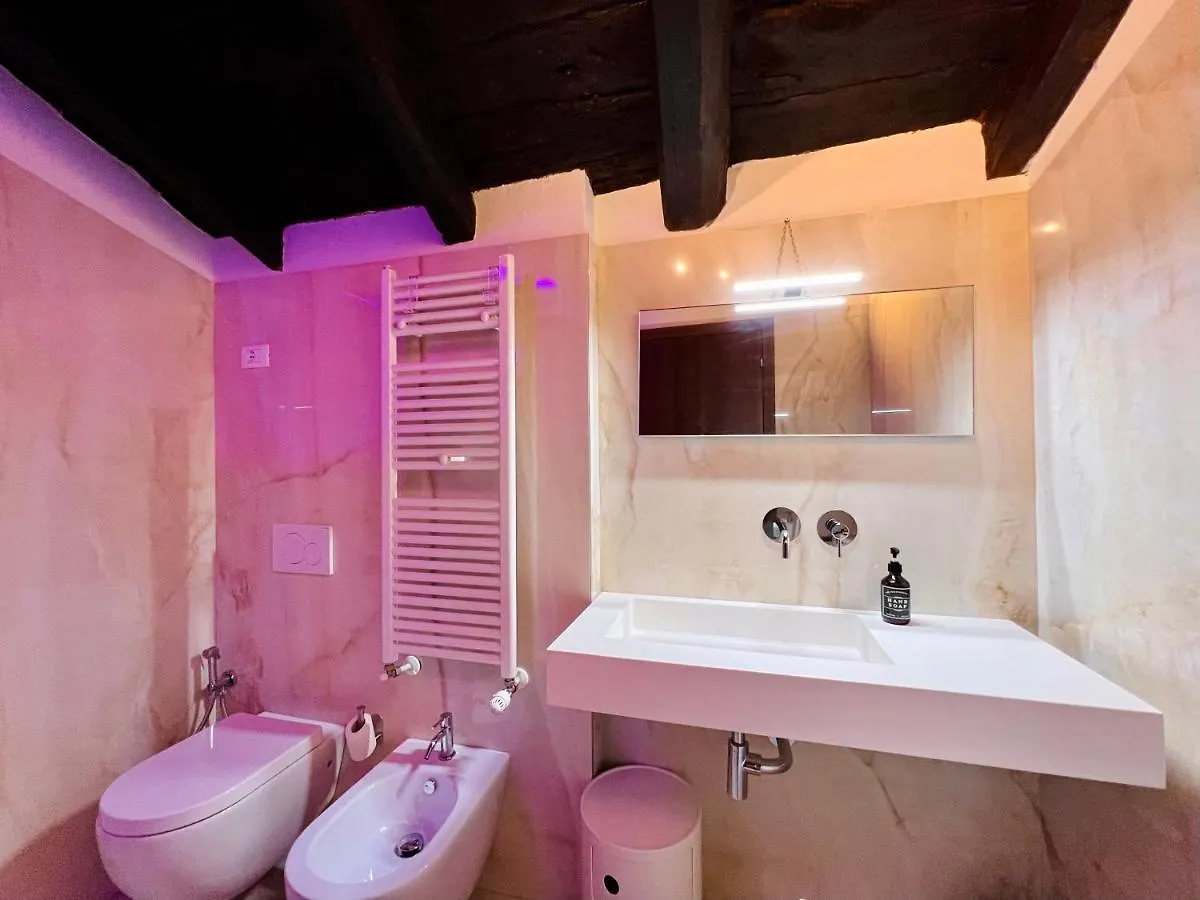 Apartment Tower Of Lovers - Ancient Altana Bologna Italy
