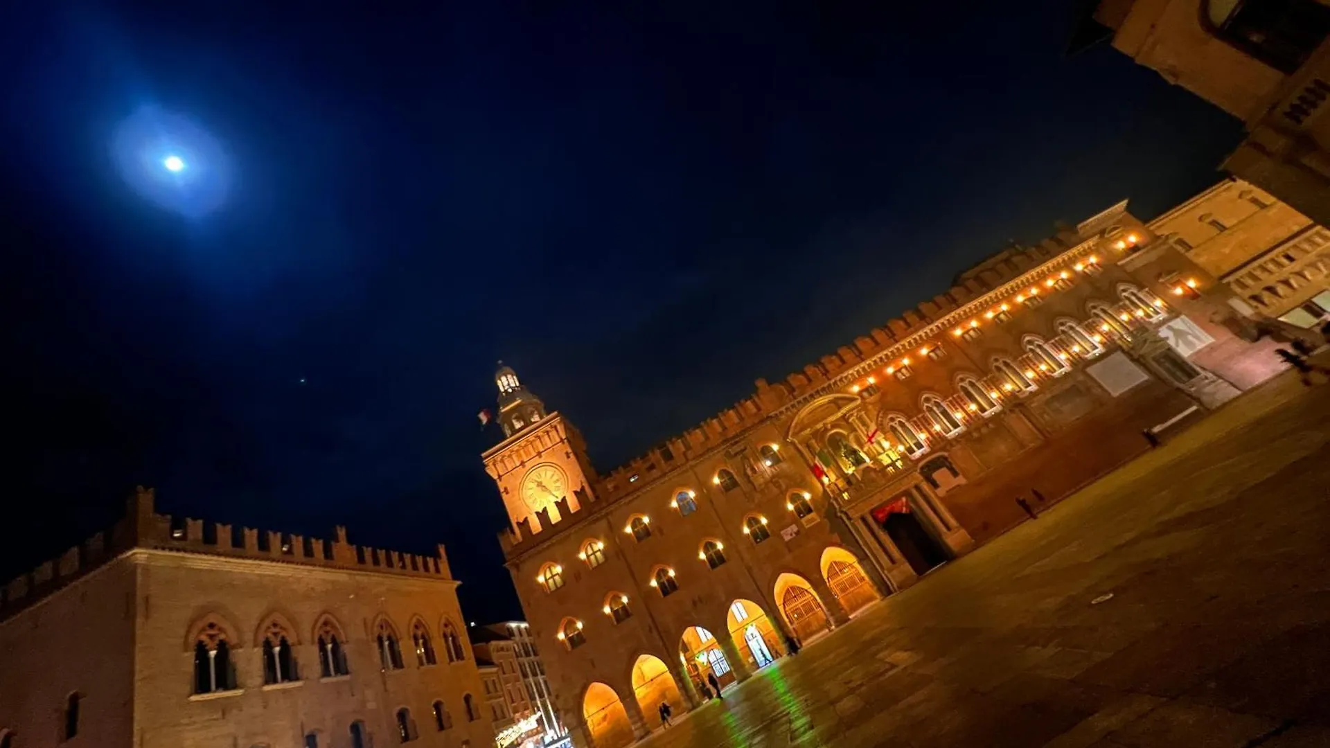 Tower Of Lovers - Ancient Altana Bologna Apartment