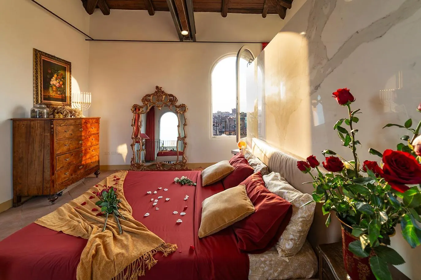 Tower Of Lovers - Ancient Altana Bologna